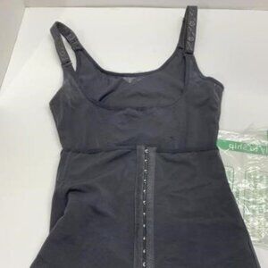 BOGO Shapewear Woman’s SZ medium new tummy waist control black lace spandex bra